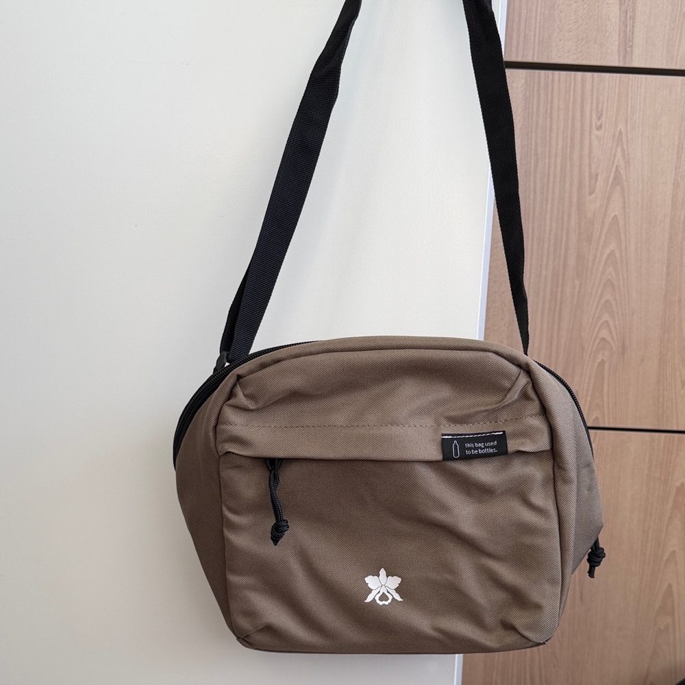 Tan Beige Bag with Recycled Fabric — Halekulani Hawaii